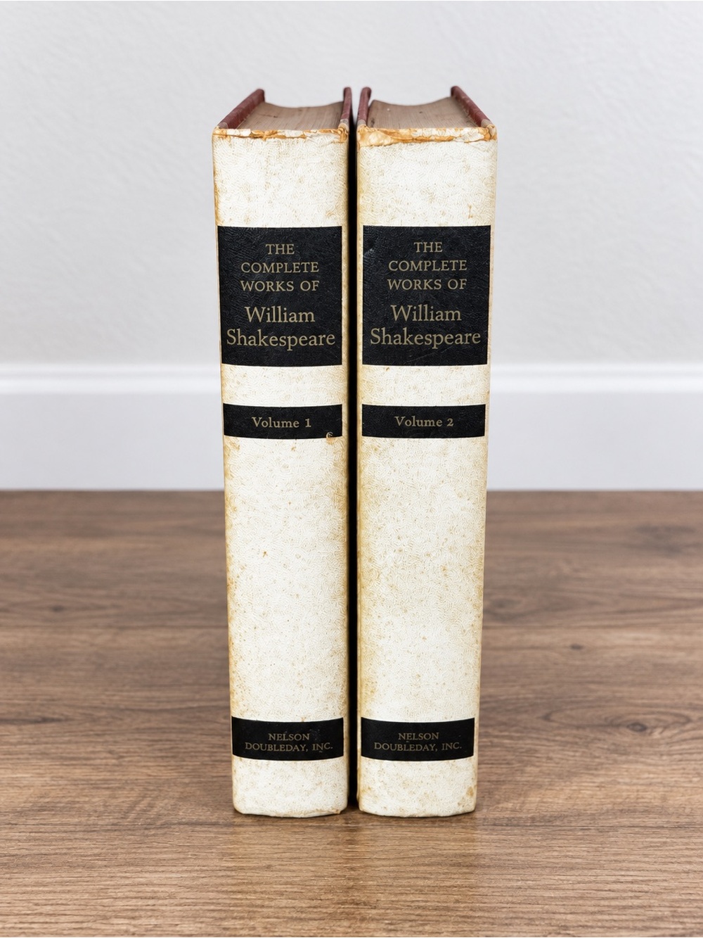 Vintage Complete Works of William Shakespeare 2 Volume Set Nelson Doubleday